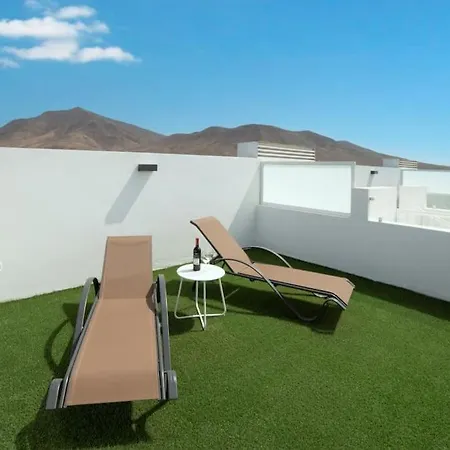 Villa Luxe Verwarmd Zwembad Uitzicht Op De Bergen Rustige Woonwijk Playa Blanca (Lanzarote)