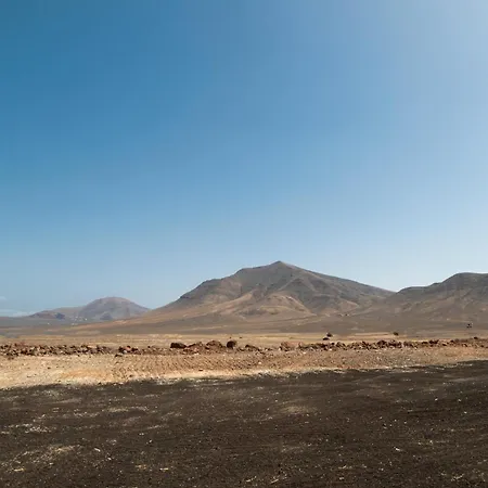 Luxe Verwarmd Zwembad Uitzicht Op De Bergen Rustige Woonwijk Villa Playa Blanca (Lanzarote)