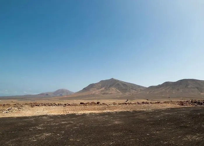 Luxe Verwarmd Zwembad Uitzicht Op De Bergen Rustige Woonwijk Villa Playa Blanca (Lanzarote)