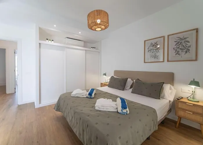 Luxe Verwarmd Zwembad Uitzicht Op De Bergen Rustige Woonwijk Villa *